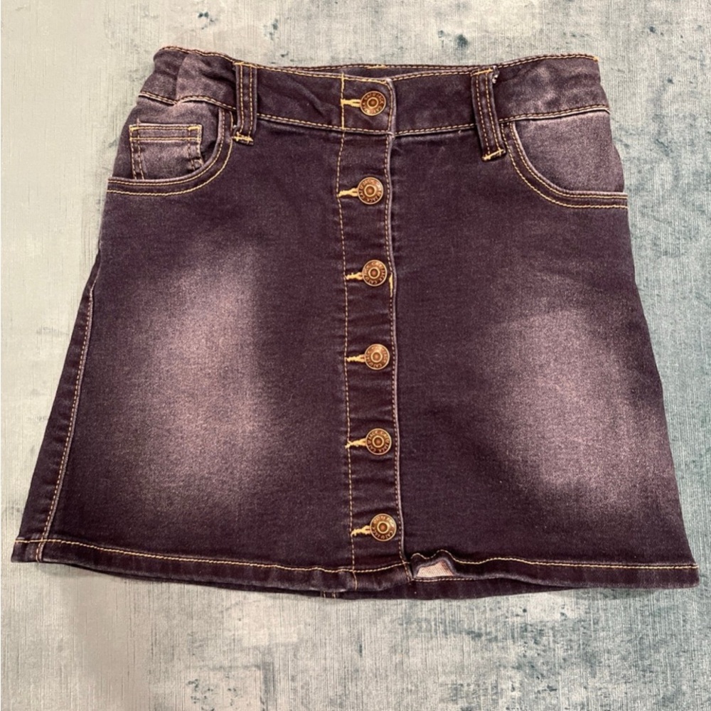 Stylish faded Denim Skirt girls size 7/8
